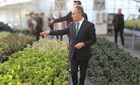 REKTÖRÜMÜZ PROF. DR. FATİH YILMAZ, SÜS BİTKİSİ ÜRETİM MERKEZİNİ ZİYARET ETTİ